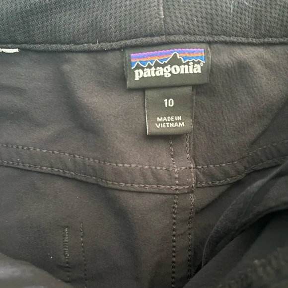 Patagonia Size 10 pants - Picture 2 of 3